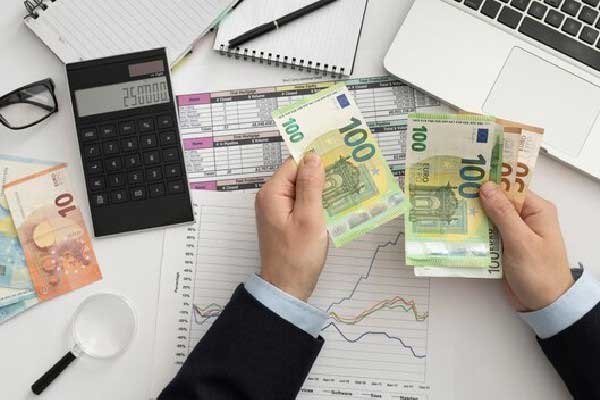 谷歌为CEO提供了一份6.92亿美元的新薪酬方案